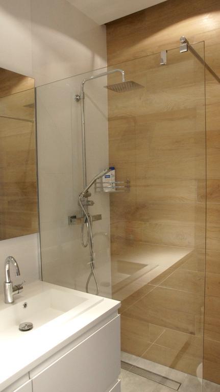 Apartamenty Grazyna Slodowiec Varşovia Exterior foto